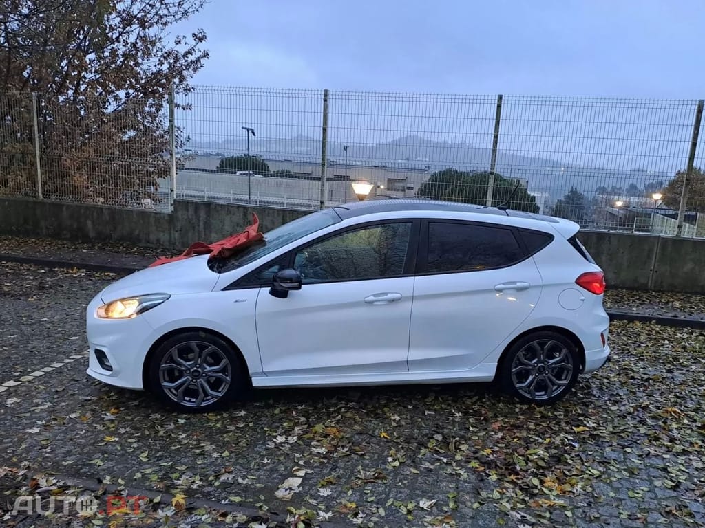 Ford Fiesta 1.5 TDCI ST LINE