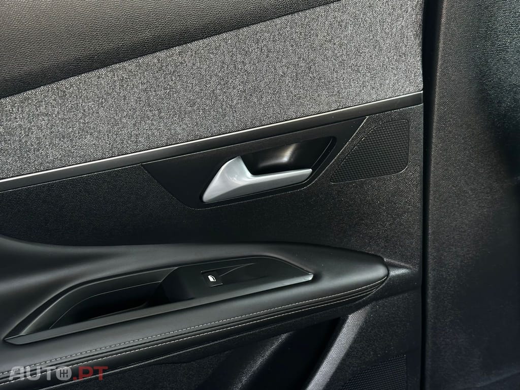 Peugeot 3008 1.5 BlueHDi Allure