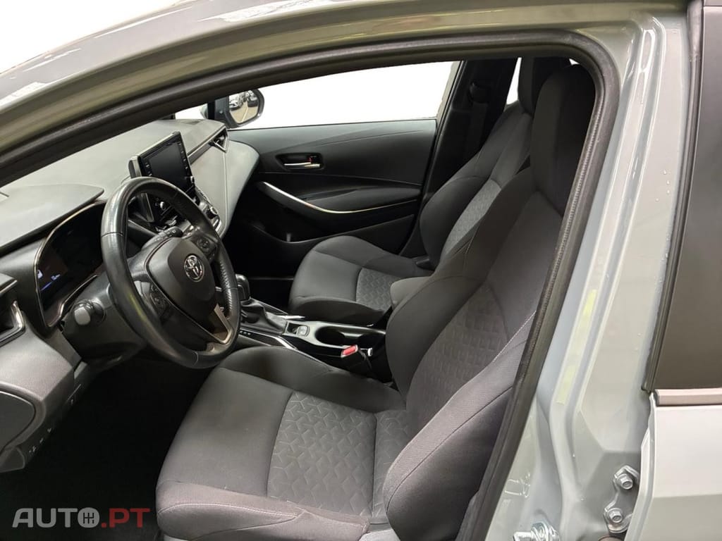 Toyota Corolla Touring Sports 1.8 Hybrid Dynamic Business