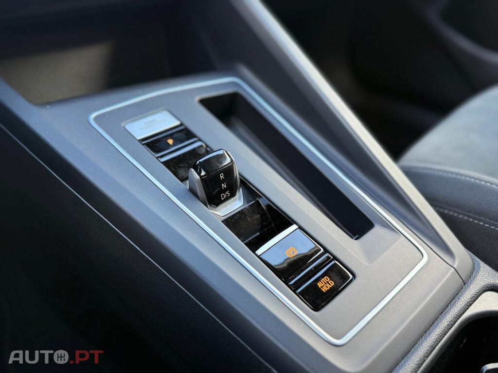 Volkswagen Golf 1.4 eHybrid OPF DSG Style