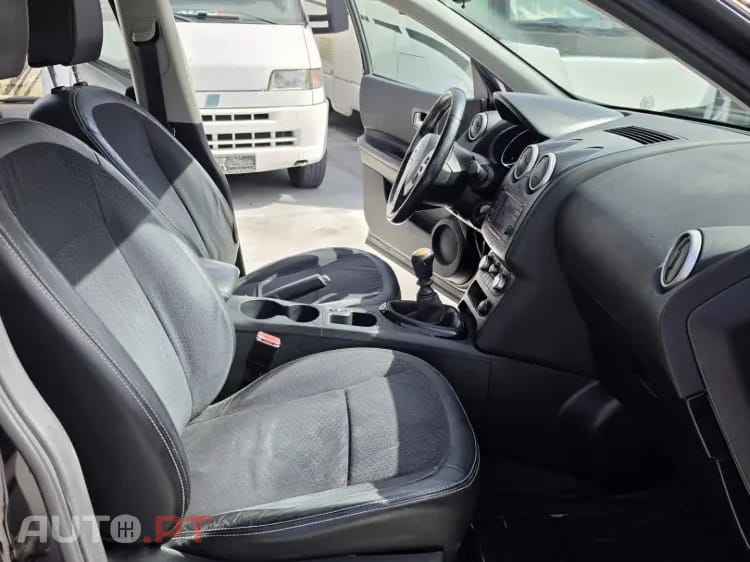 Nissan Qashqai +2 1.6 dCi Tekna Premium 18 360 S&S