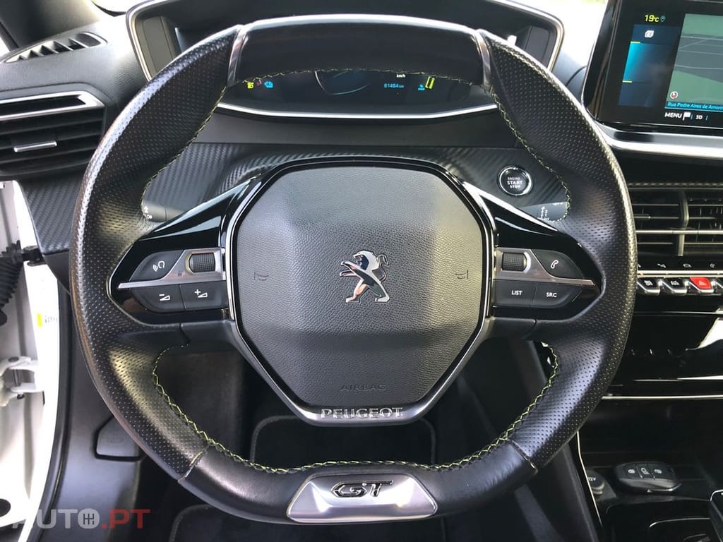 Peugeot E-2008 50 kWh GT