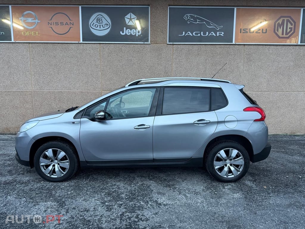 Peugeot 2008 1.2 PureTech Allure