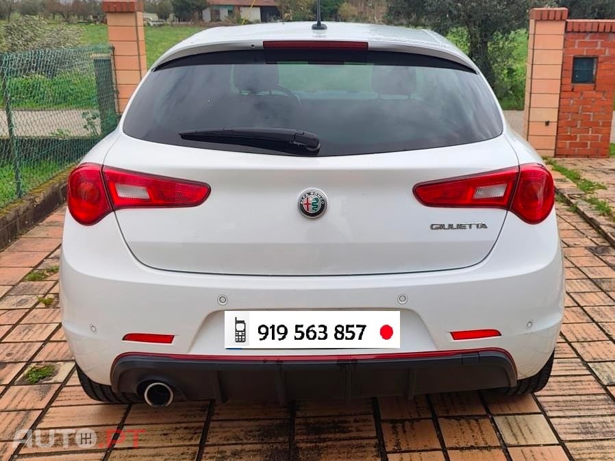 Alfa Romeo Giulietta 1.6 JTDM-2 Sport 120cv / 185€ mês