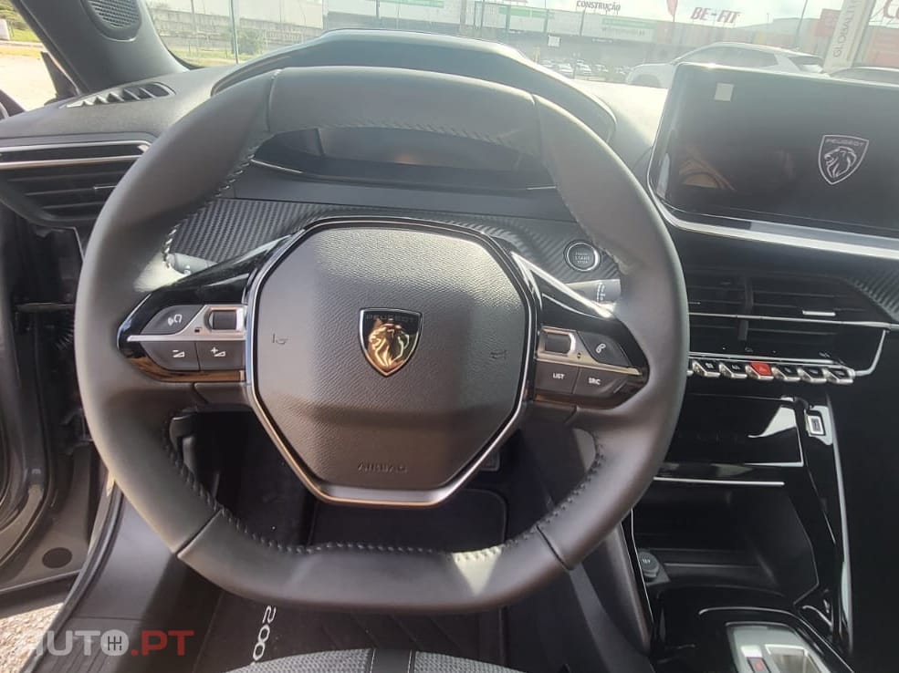 Peugeot E-2008 54 kWh Allure