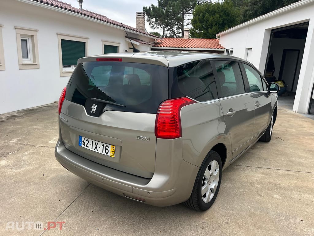 Peugeot 5008 1.6 HDI