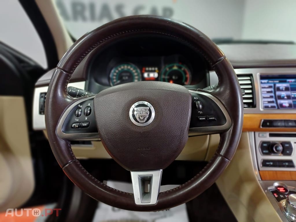 Jaguar XF 2.2 D Premium Luxury