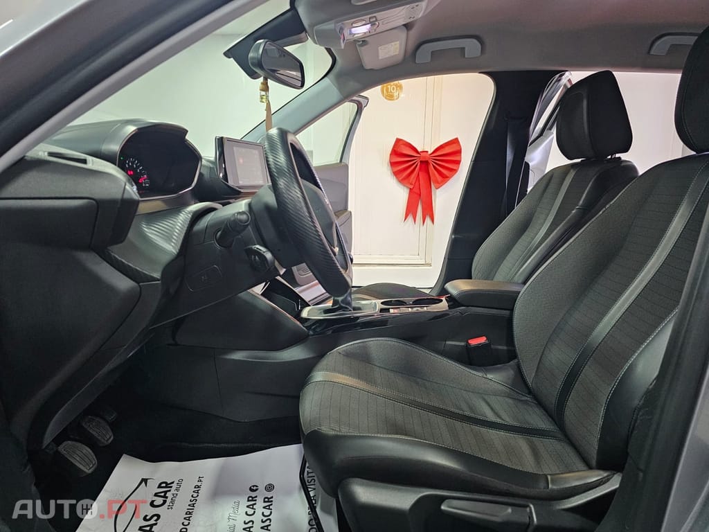 Peugeot 2008 1.2 PureTech Allure