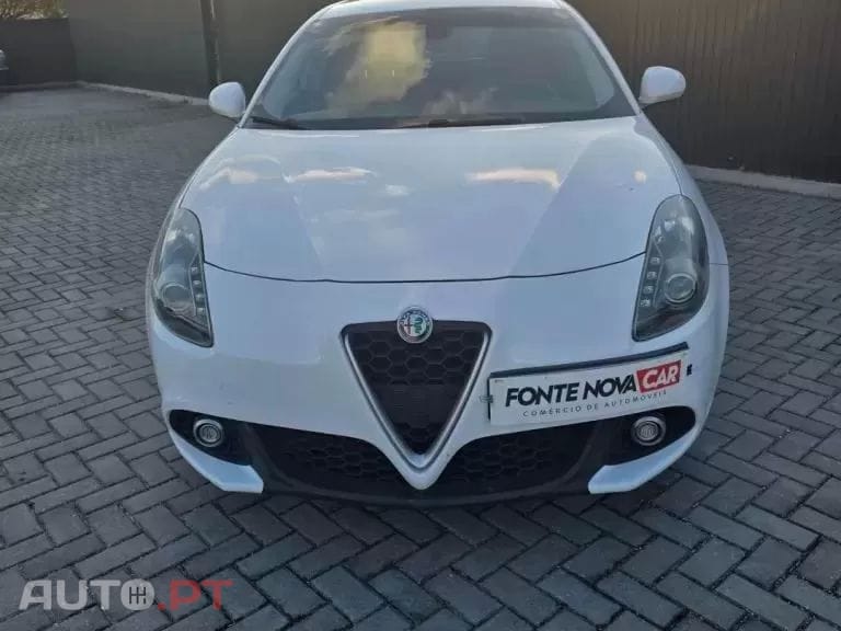 Alfa Romeo Giulietta 1.6 JTDM Sport — fotografia 30