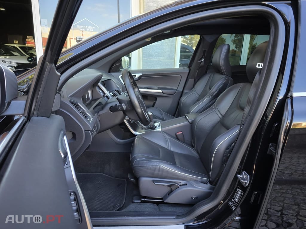 Volvo XC60 2.0 D4 R-Design
