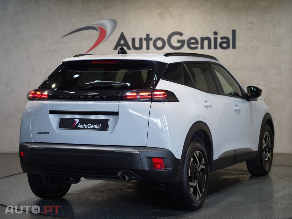 Peugeot 2008 1.2 PureTech Allure