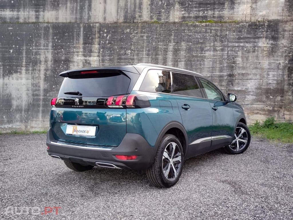 Peugeot 5008 1.2 PureTech Allure Grip Control