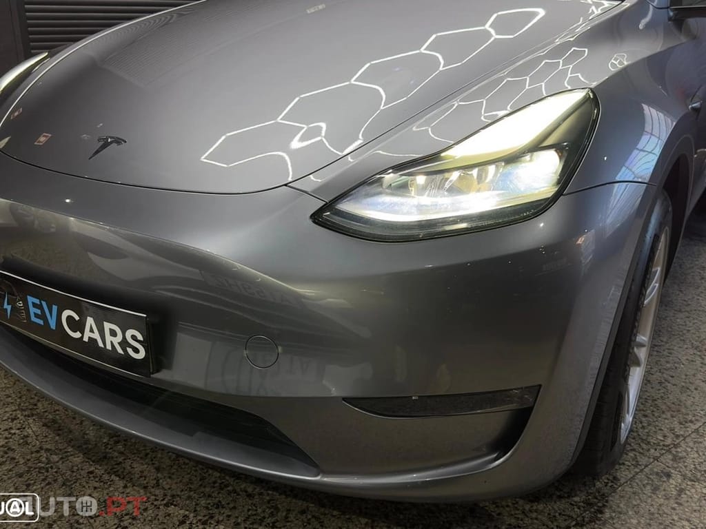 Tesla Model Y Long Range Tração Integral