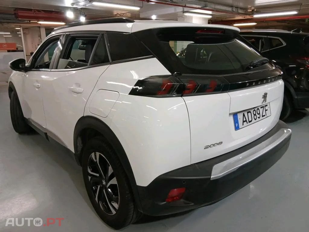 Peugeot 2008 1.5 BlueHDi Allure