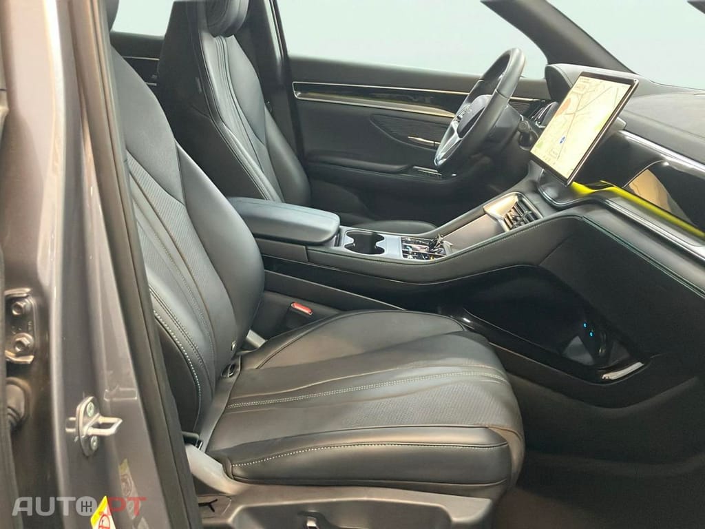 BYD Seal U 1.5 DM-I 218CH BOOST