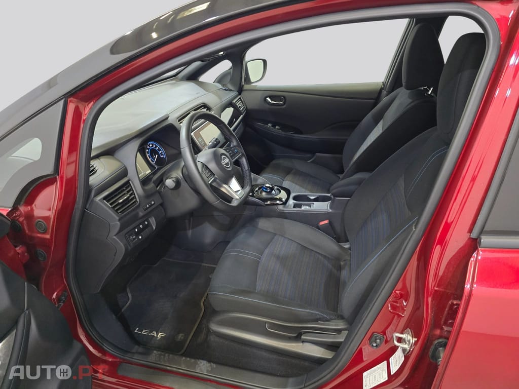 Nissan Leaf N-Connecta  I.V.A DEDUTIVEL