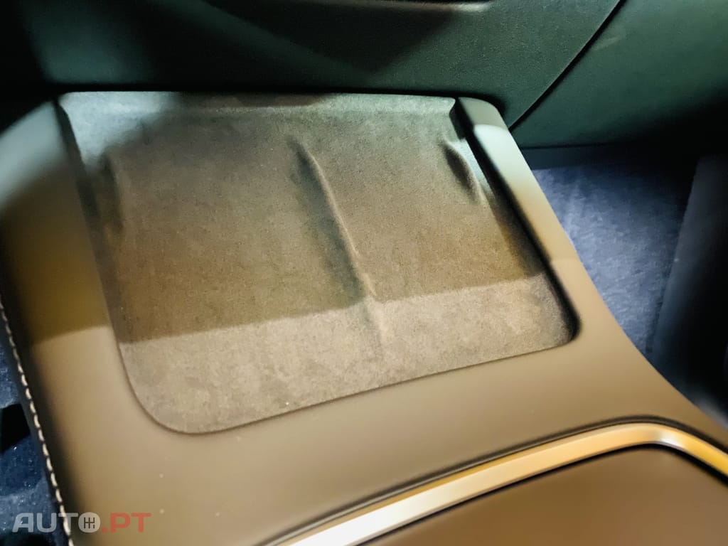 Tesla Model Y Tração Traseira