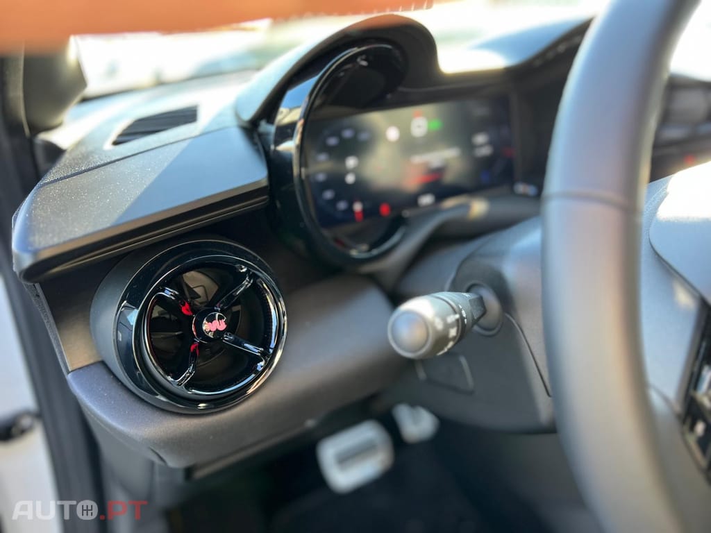 Alfa Romeo Junior Elletrica 50 kWh