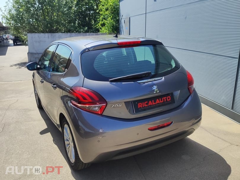 Peugeot 208 Allure