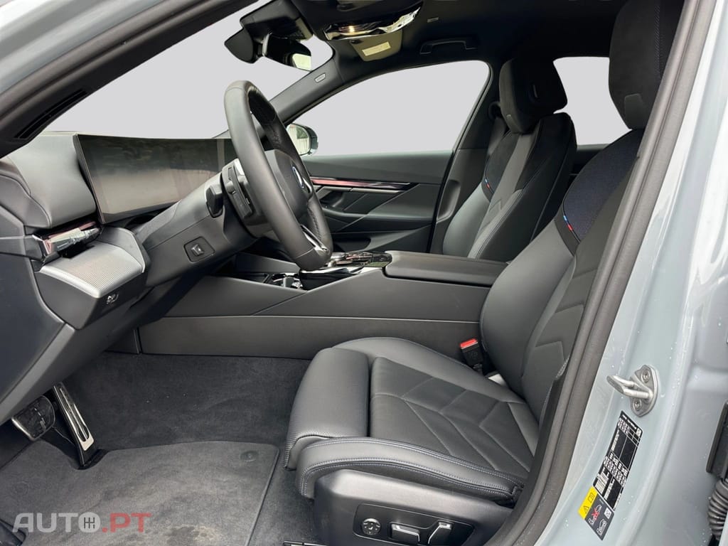 BMW i5 eDrive40 Pack M I.V.A DEDUTIVEL 