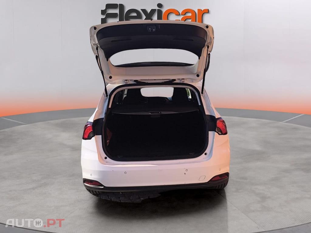 Fiat Tipo 1.3 M-Jet Lounge