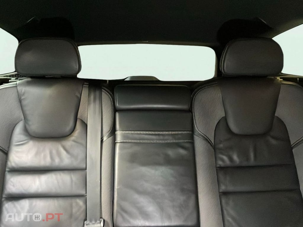 Volvo V60 2.0 D3 R-Design Geartronic