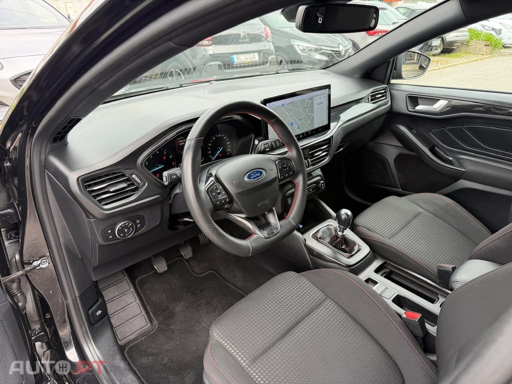 Ford Focus SW 1.0 EcoBoost MHEV ST-Line