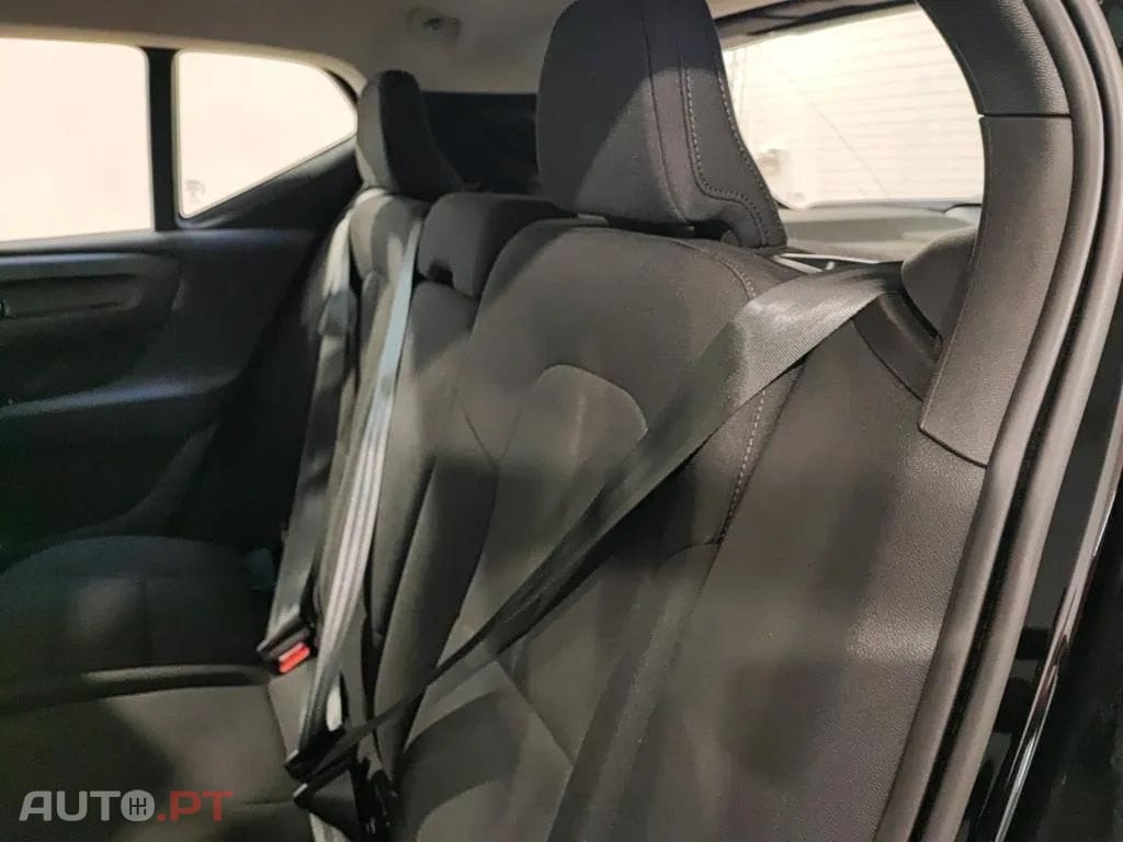 Volvo XC40 1.5 T2 Momentum Core
