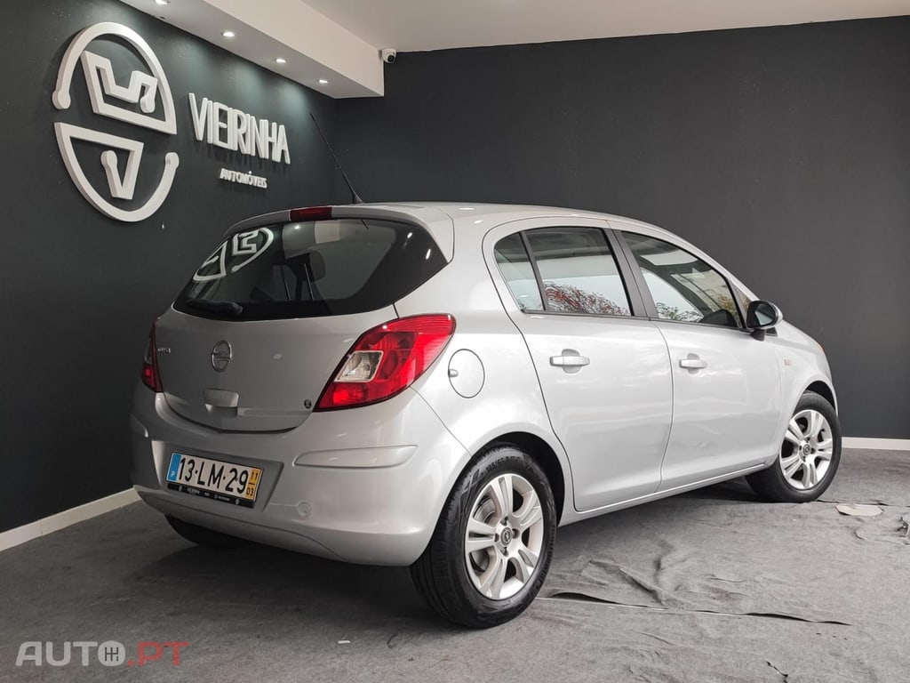 Opel Corsa 1.2 ENJOY