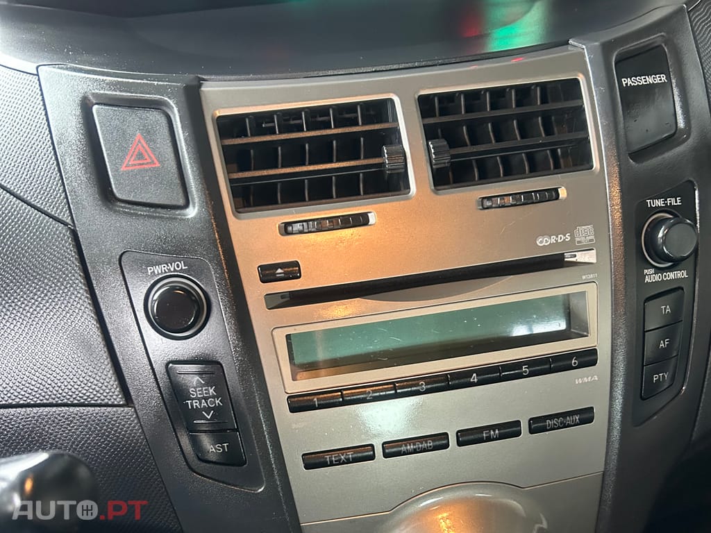 Toyota Yaris Vvt-I C