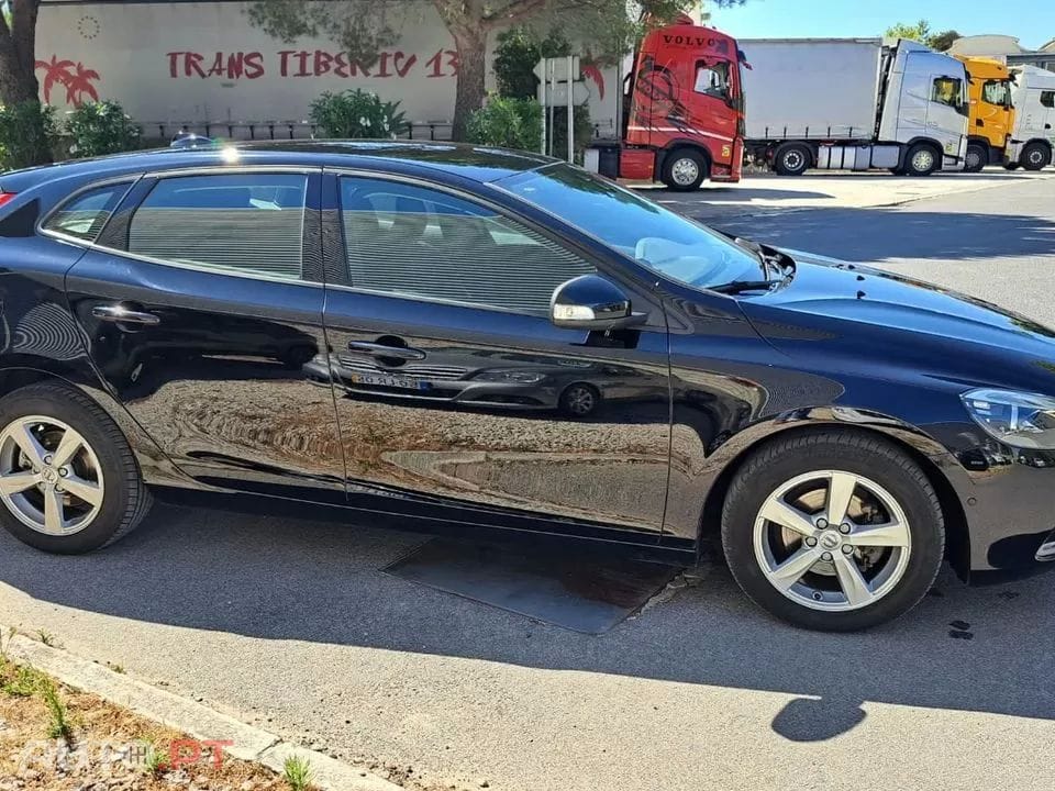 Volvo V40 2.0 D2 Momentum