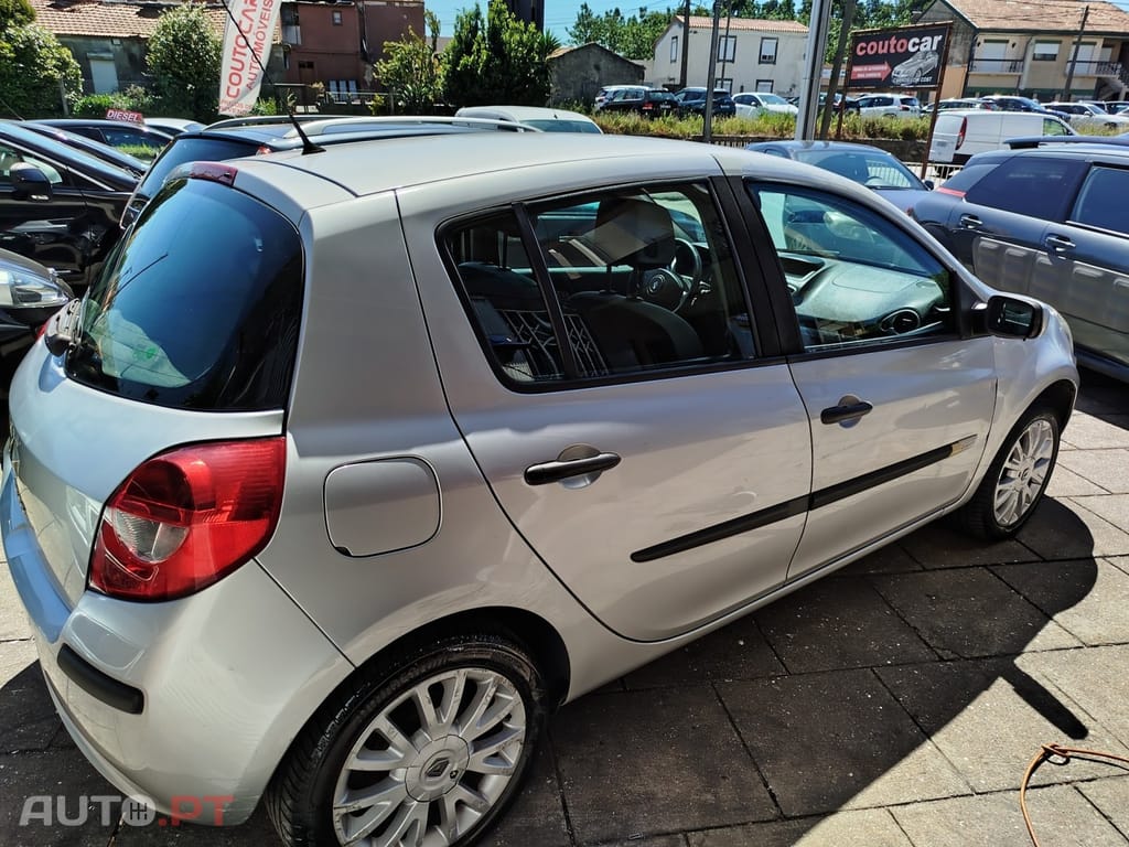 Renault Clio 1.2 16V Rip Curl