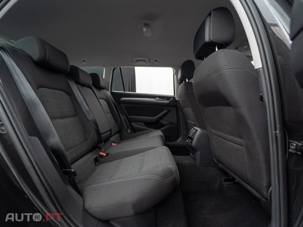 Volkswagen Passat Variant 2.0 TDI Business DSG