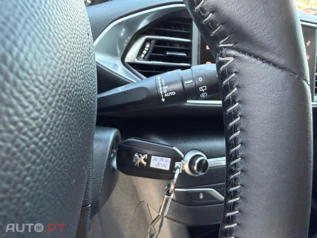 Peugeot 308 SW 1.6 BlueHDi Style