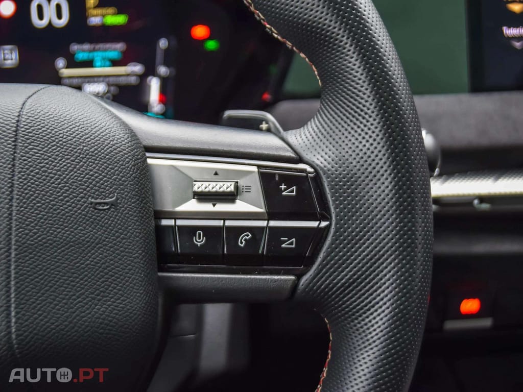 DS DS4 E-Tense Performance Line EAT8