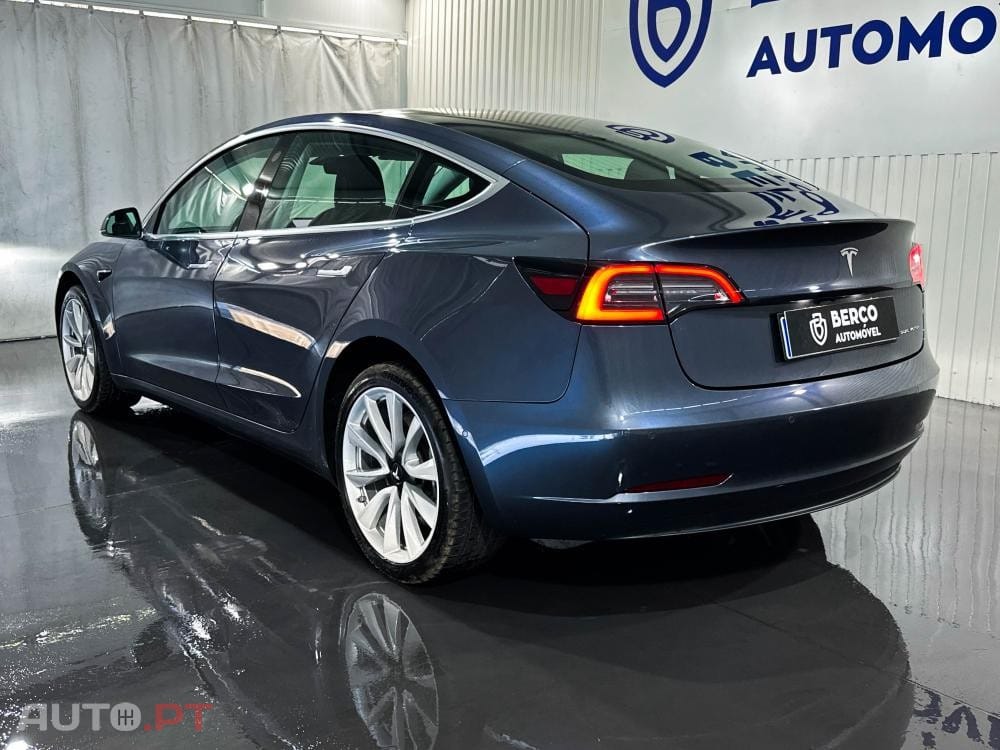 Tesla Model 3 Long-Range Dual Motor AWD