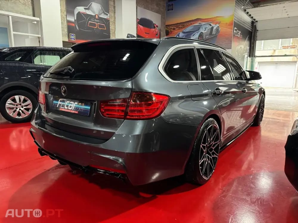 BMW 330 d xDrive Pack Desportivo M Auto