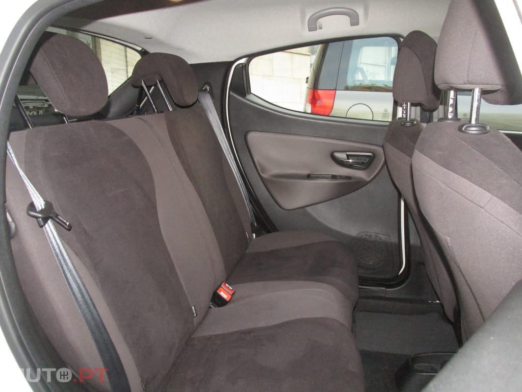 Lancia Ypsilon 1.2 S&S Platinum