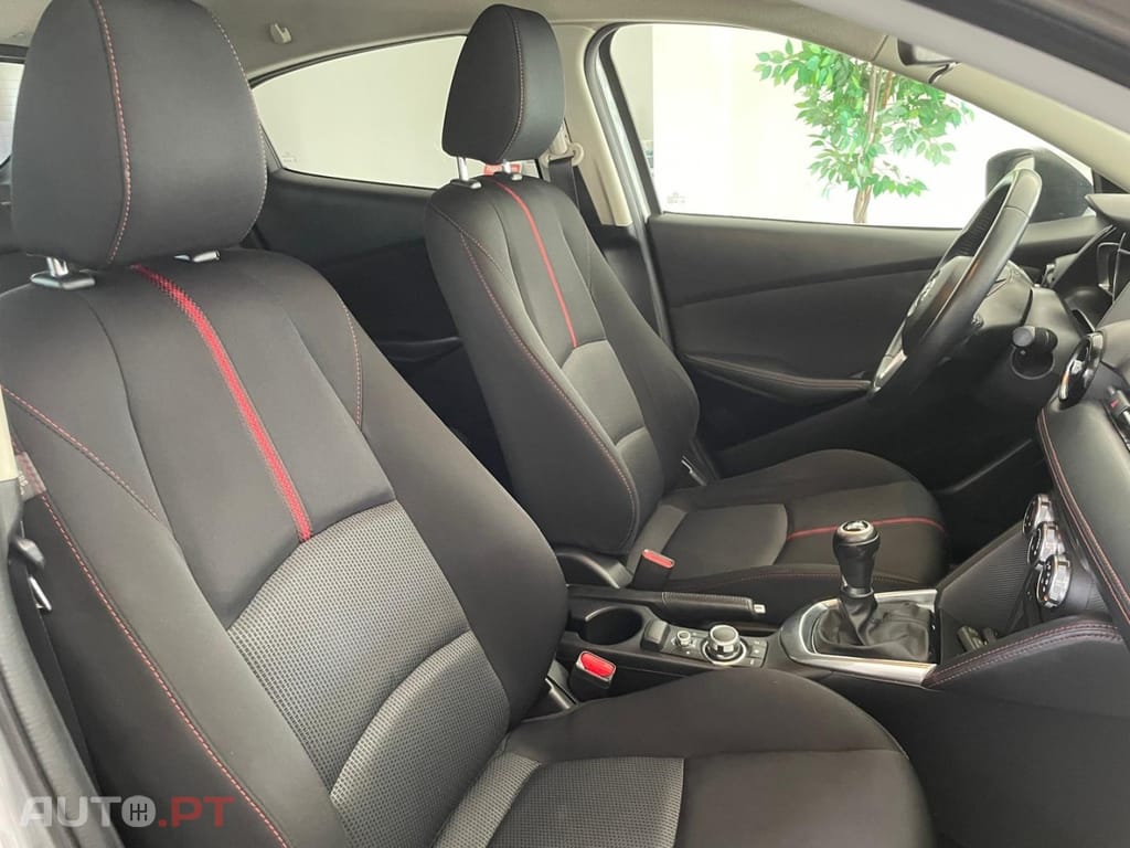 Mazda 2 1.5 Sky.Evolve Navi