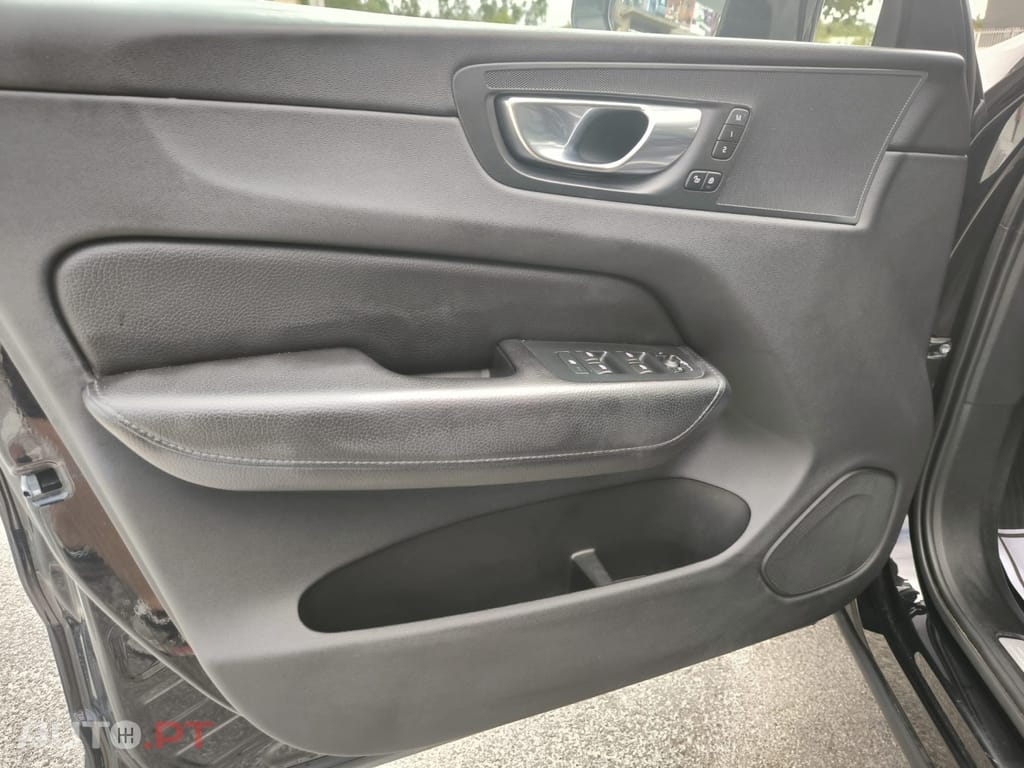 Volvo XC60 2.0 T8 PHEV Inscription AWD