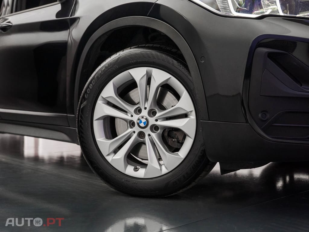 BMW X1 25 e xDrive Corporate Edition