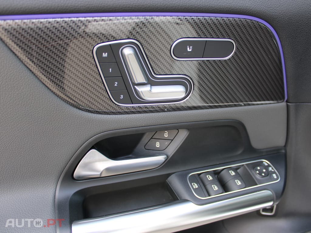Mercedes-Benz GLA 200 AMG Line