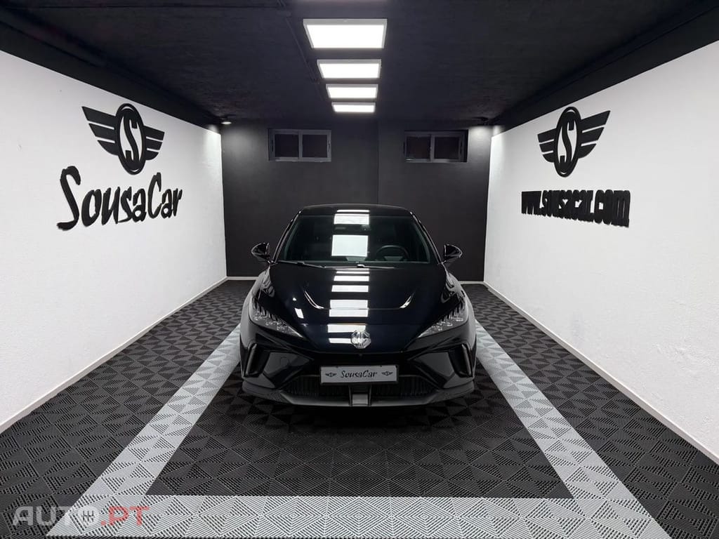 MG MG4 64 kWh Luxury