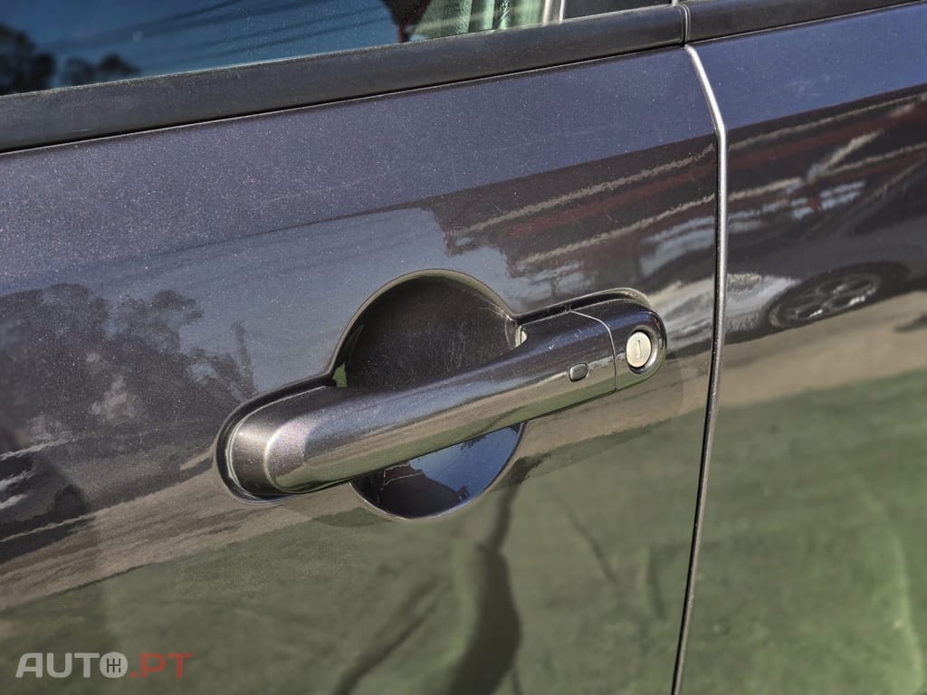 Jeep Renegade 1.6 L MULTIJET 120 CH BVR6 LIMITED