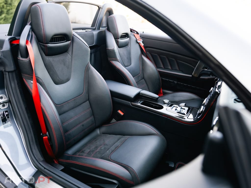 Mercedes-Benz SLC Standard