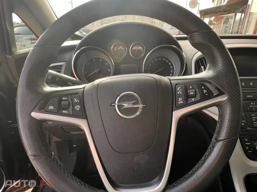 Opel Astra GTC 1.7 CDTi S/S 109g