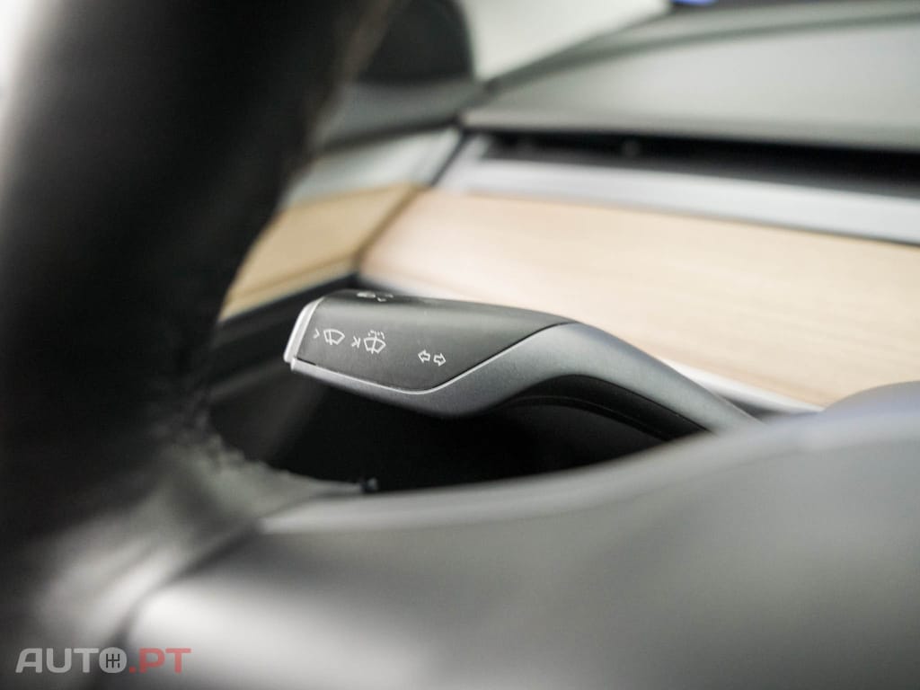 Tesla Model 3 Long Range Tração Integral