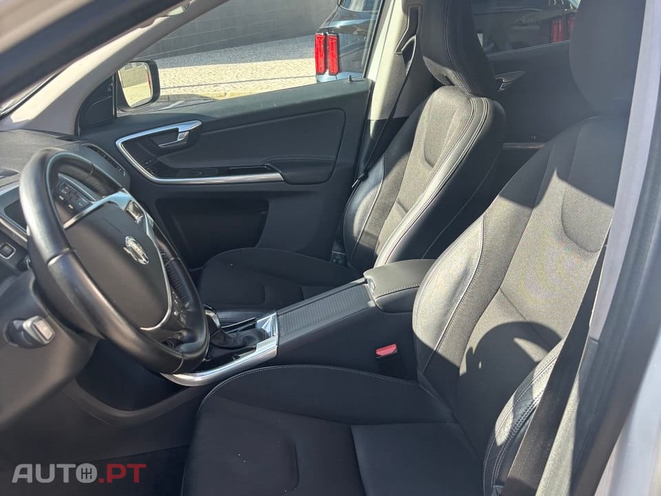 Volvo XC60 D3 Geartronic Momentum