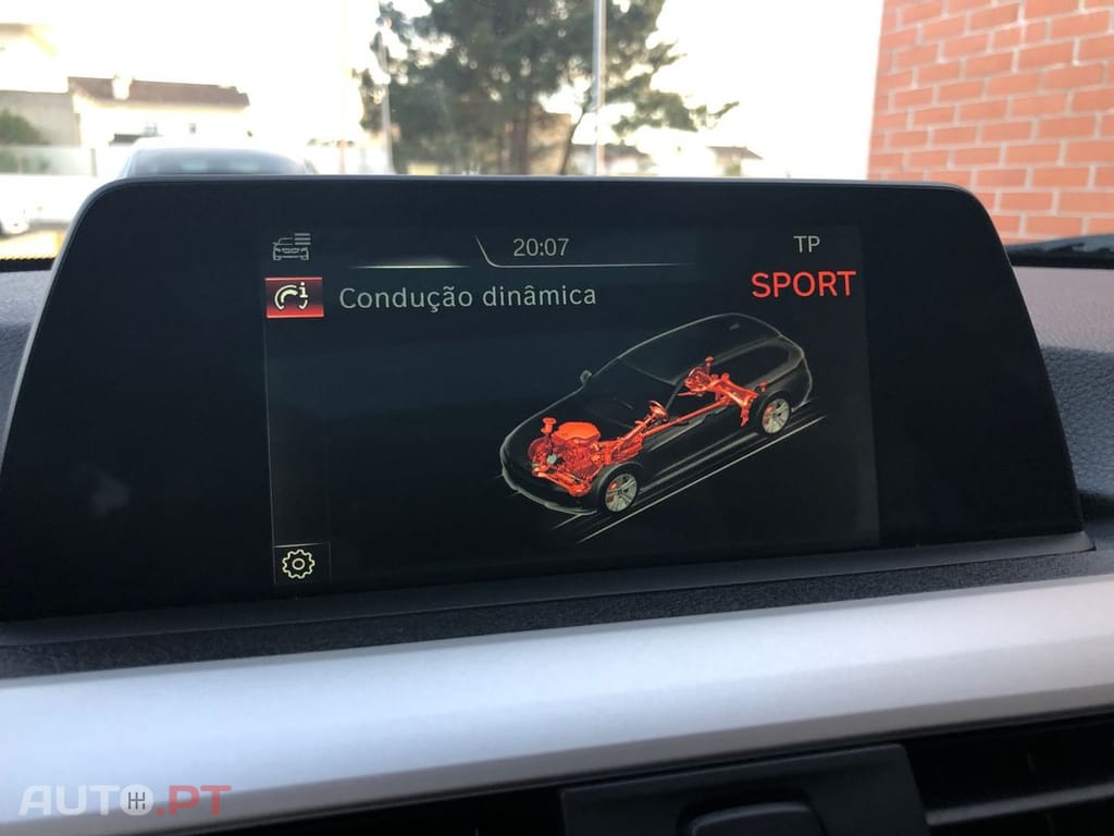 BMW 320 d Sport-Aut. Efficient Dynamics Edition Sport Line