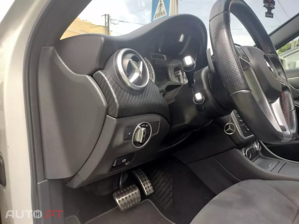 Mercedes-Benz A 180 AMG